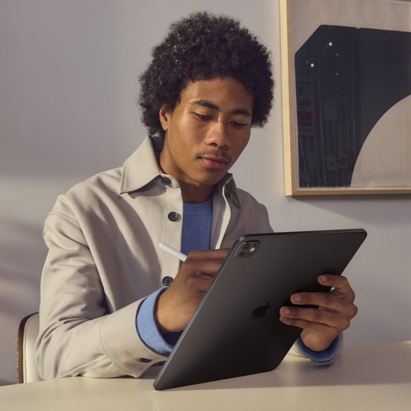 iPad Pro de 13 pulgadas Wi-Fi 1 TB Vidrio estándar - Negro espacial (M4)